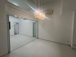 Fernhill Road (D10), Terrace #469017691